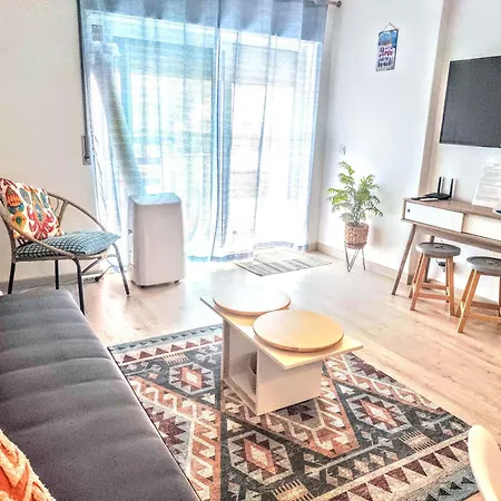 Sardine House - Sea View *